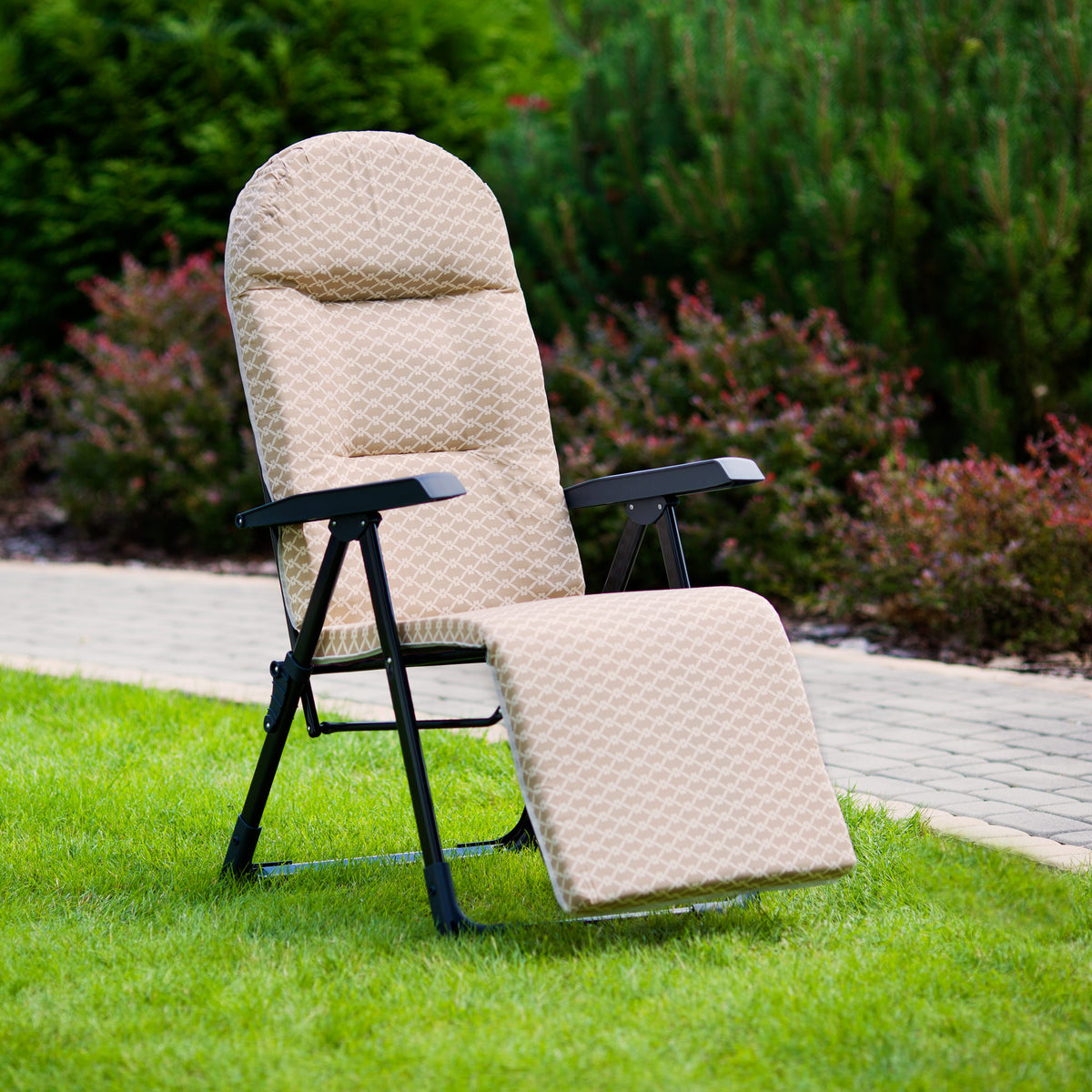 FOTEL OGRODOWY Z PODNÓŻKIEM GALAXY PATIO - BIAŁO / BEŻOWY